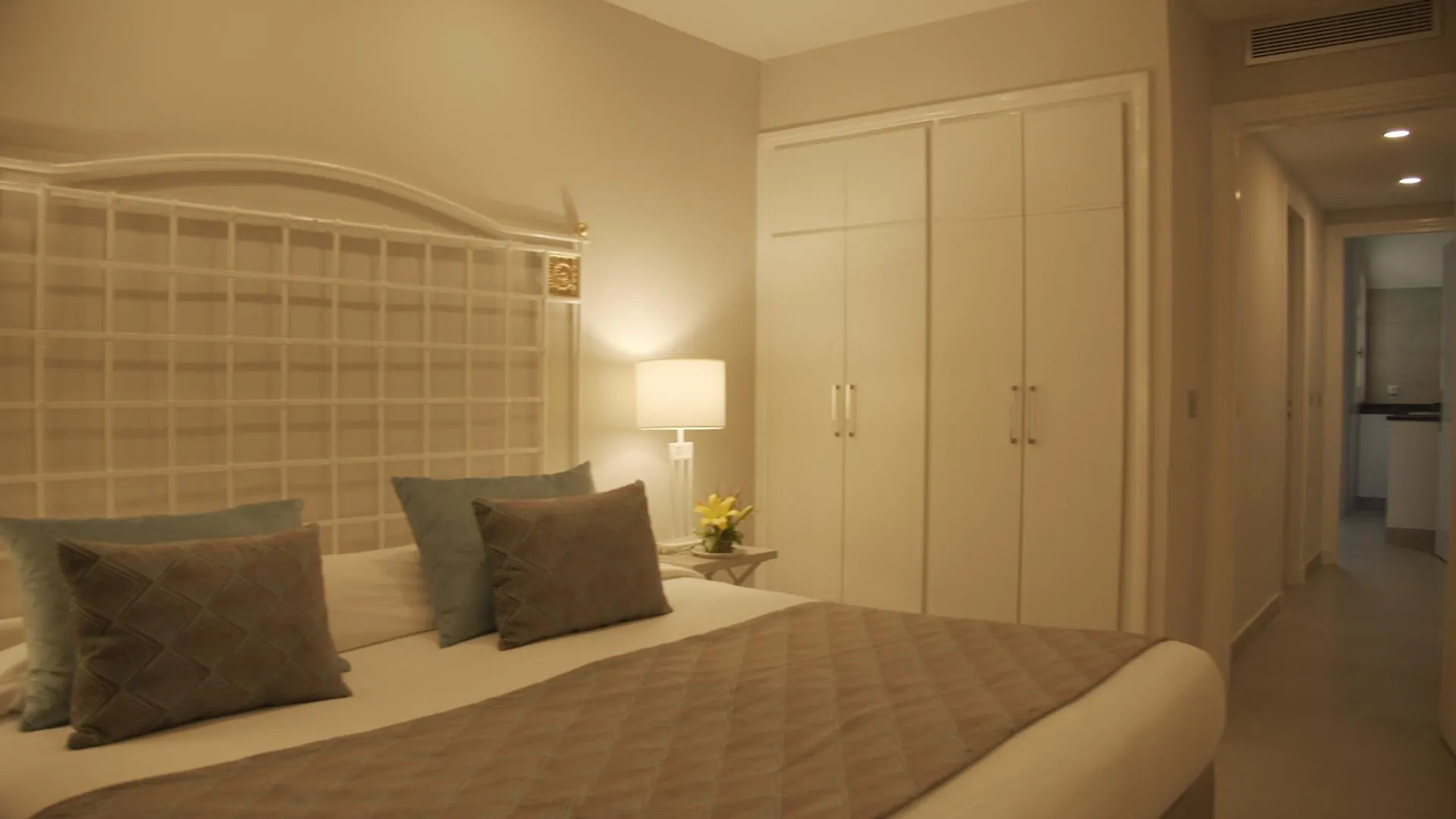 **** Aparthotel Suites Hotel Les Charmilles & Spa La Marsa Tunisko